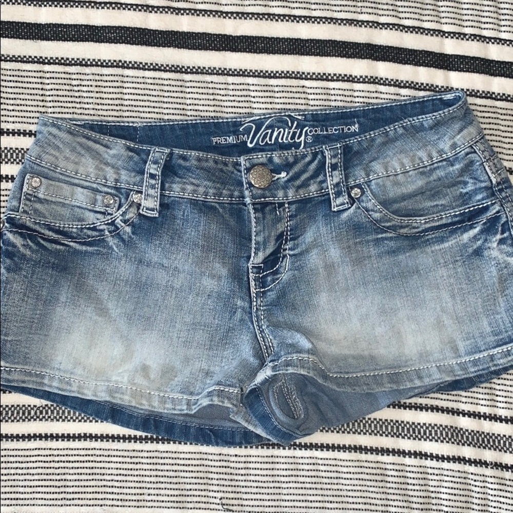 Premium Vanity Shorts